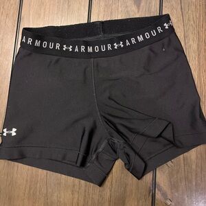 Under Armour Black Athletic Shorts Moisture-Wicking Performance